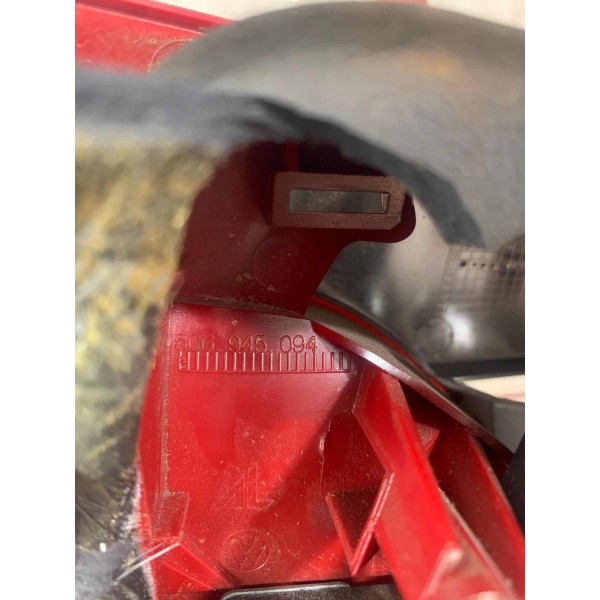 Lanterna Tampa Traseira Direita Jetta 2011 2012 2013 2014