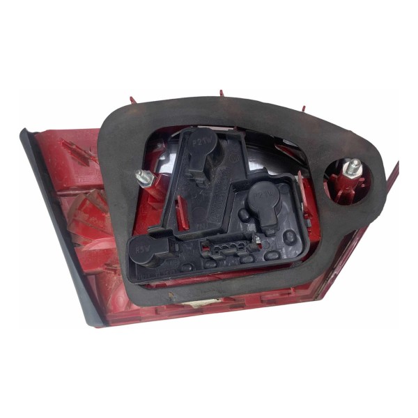 Lanterna Tampa Traseira Direita Jetta 2011 2012 2013 2014