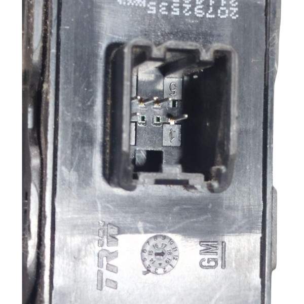 Botão Vidro Elétrico Traseiro Direito Spin Cobalt 2010/2018