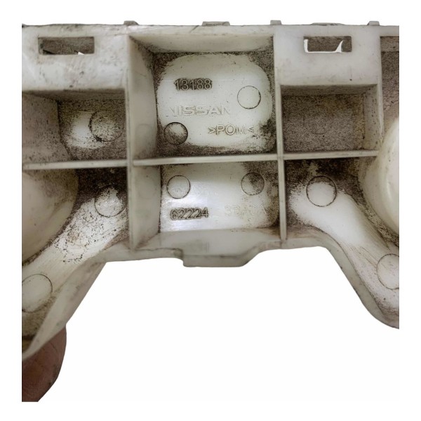 Guia Suporte Paralama Dianteiro Direito Nissan Kicks