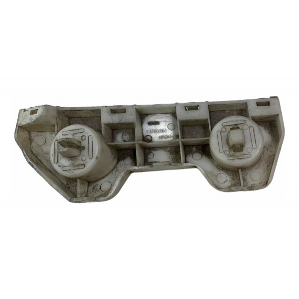 Guia Suporte Paralama Dianteiro Direito Nissan Kicks