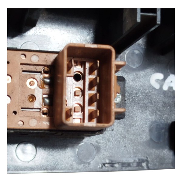 Botao Vidro Traseiro Esquerdo Gm Captiva 2008\2012 201004046