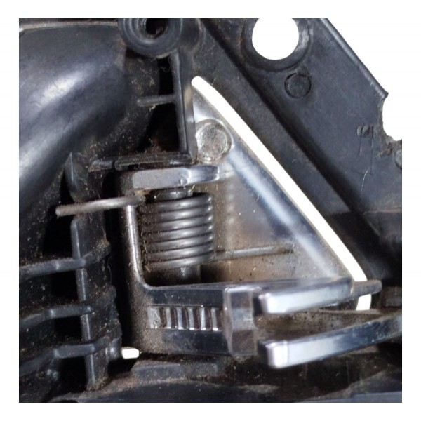 Maçaneta Interna Traseira Esquerda Vw Jetta 2011 2012 A 2015