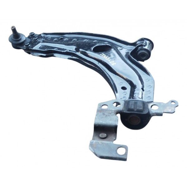 Balança Bandeja Dianteira Esquerda Strada 2019\2024 Original