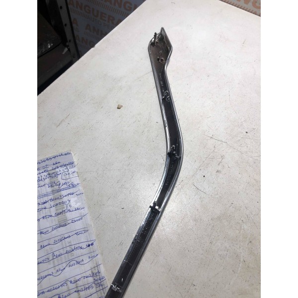 Moldura Acabamento Porta Traseiro Direito Mercedes A200 2014