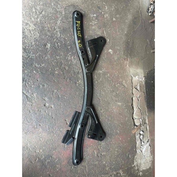 Travessa Inferior Do Radiador Focus