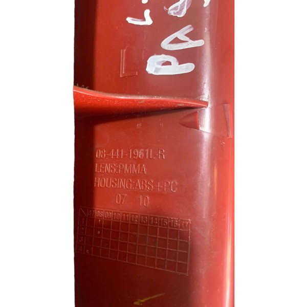 Lanterna Traseira Esquerda Passat Variant 2001 2002 2003