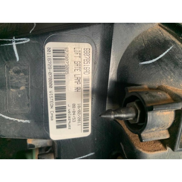 Lanterna Tampa Traseira Direita Freemont 2012 2013 2014