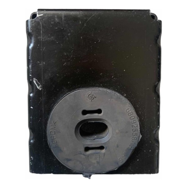 Suporte Radiador Esquerdo Jeep Renegade 2015 2016 2017 2018