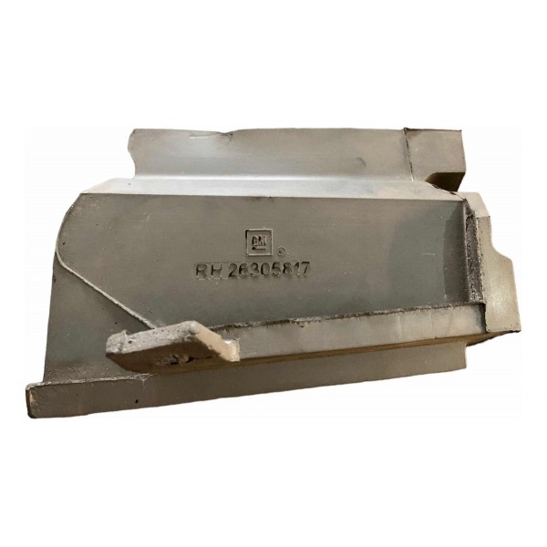 Batente Direito Capo Tracker 2020 2021 2022 26305817