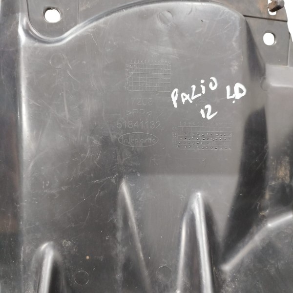 Defletor Interno Paralama Lado Direito Fiat Palio 2002/2014