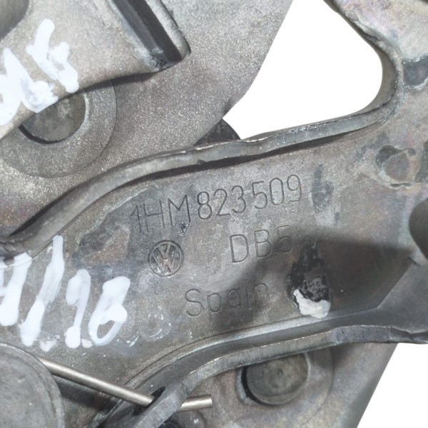 Fechadura De Capô Golf 1994 A 1998 1hm823509 Original