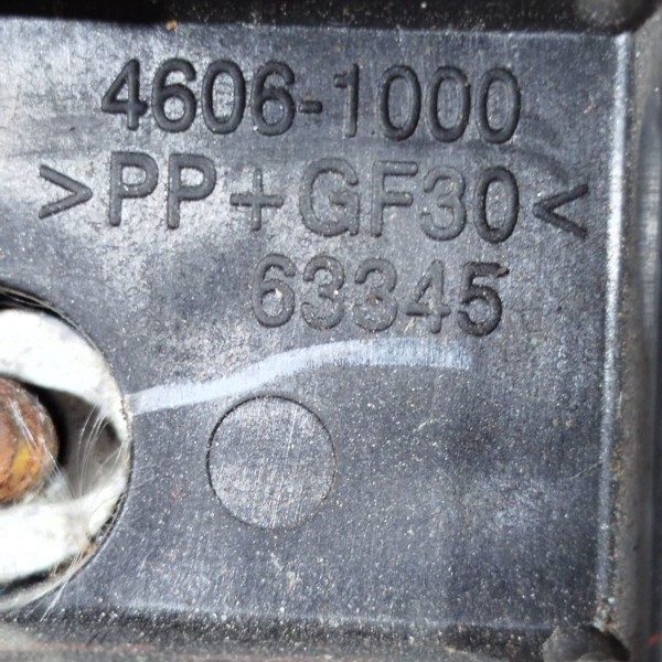 Suporte Maçaneta Ext. Traseira Esquerda Freemont 2012 A 2016