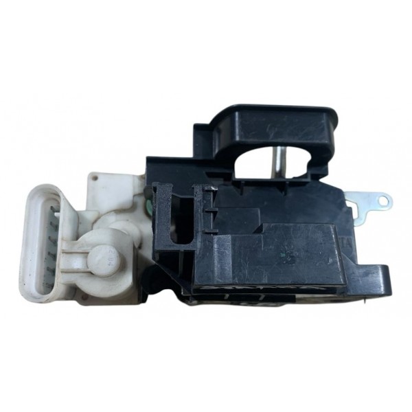 Fechadura Porta Dianteira Direita Fiat Strada 2014 A 2018