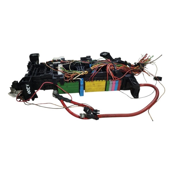 Caixa Fusível Mercedes Gla 200 C200 C250 14 A 18 A0025428019