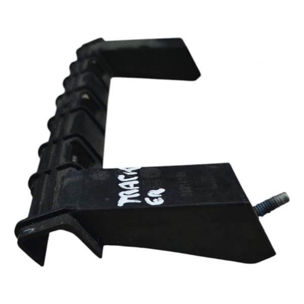 Suporte Guia Vidro Dianteiro Esquerdo Tracker 2021 A 2024