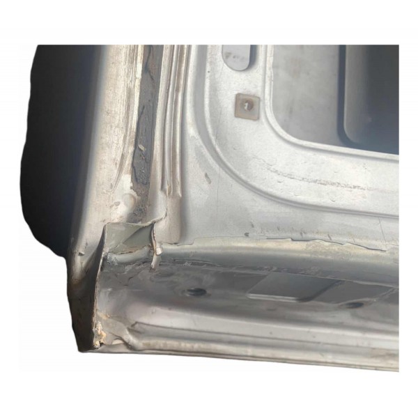 Tampa Traseira Amarok 2011 2012 2013 2014 C Detalhe