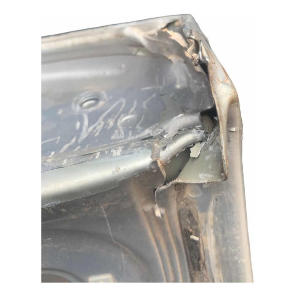 Tampa Traseira Amarok 2011 2012 2013 2014 C Detalhe