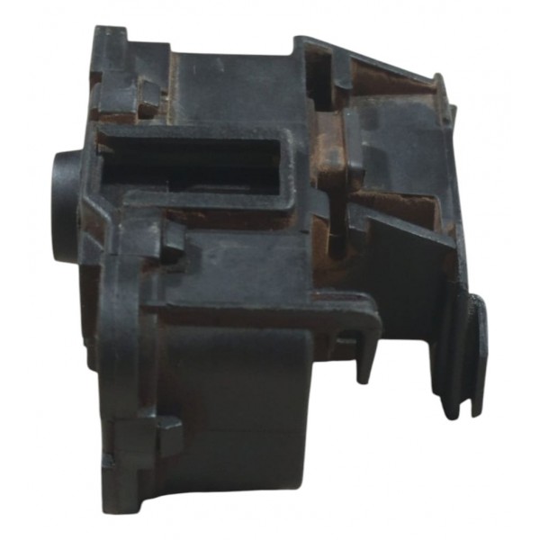 Trava Da Portinhola Do Tanque Amarok 2010 A 2016 2h0810773j