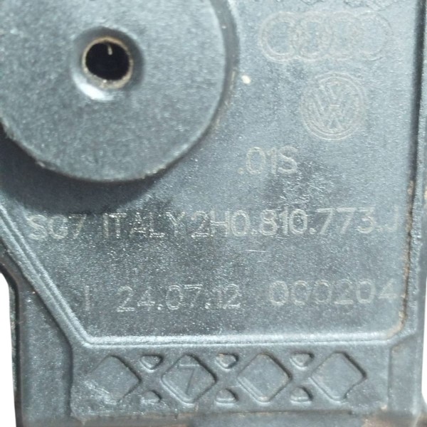 Trava Da Portinhola Do Tanque Amarok 2010 A 2016 2h0810773j