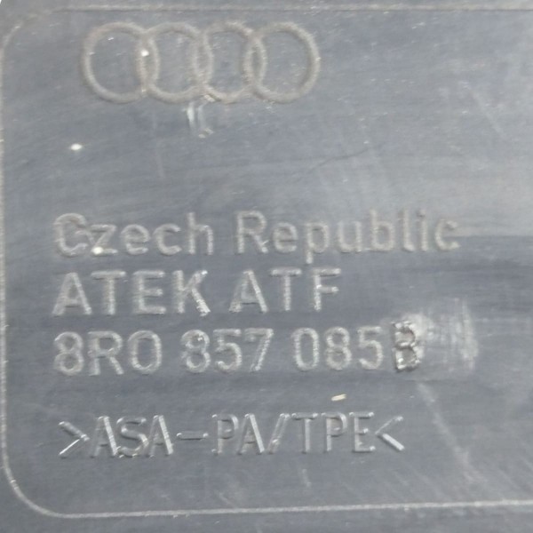 Acabamento Tampa Lateral Esquerdo Painel Audi Q5 2010\2016